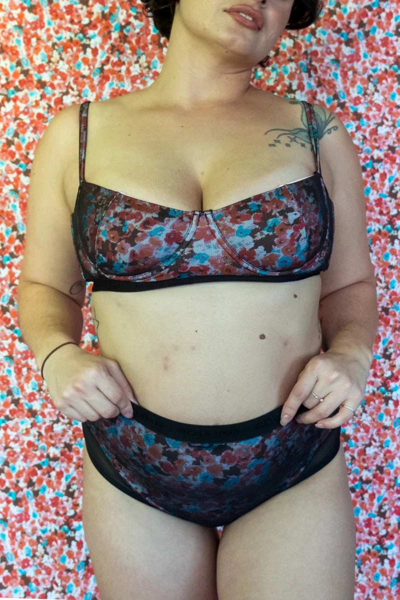 Rolling Alpha High Waisted Hot Pants - Dark Petali 4 Rolling Alpha High Waisted Hot Pants - Dark Petali - Image 2