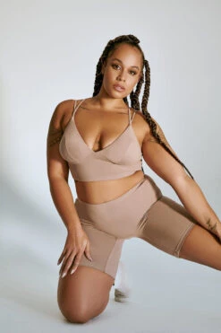 CXIX LuxLounge Triangle Top - Taupe -Lingerie Shop 21 04 22Creatures 6 3f2665e7 18fb 43d8 b80f a6d53753a2a1