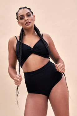 Lunalae Harleen Twist Top - Ribbed Black -Lingerie Shop 221011 LunaLae 01 0010 5969be9b a91e 4464 aabd f813ddc3125e