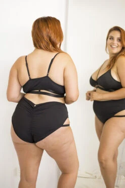 Lunalae Bella Top - Black -Lingerie Shop 6R7A8477