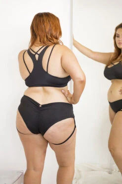 Lunalae Lure You Low-Rise Garter Shorts - Black -Lingerie Shop 6R7A8567