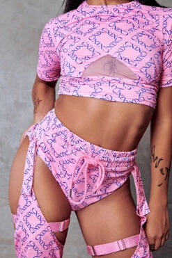 CXIX 119 Statement Crop Tee - Pink Print 14 CXIX 119 Statement Crop Tee - Pink Print -Lingerie Shop Cropped Tee Pink CXIX Streetwear Pole