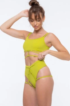 Nona Perkasa Moonflower Bottoms - Vert -Lingerie Shop MoonflowerVert03