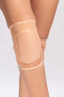 Queen Grippy Kneepads - Latte -Lingerie Shop NudeLatteGrip6