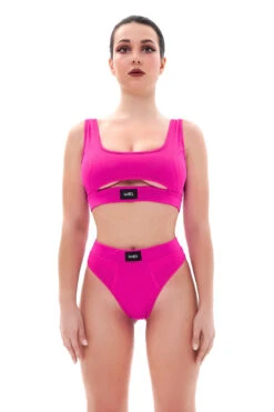 MÆD Offset Top - Matte Pink -Lingerie Shop RIMG3471Fi c726c549 9804 4335 9213 543f6c8ebbaa