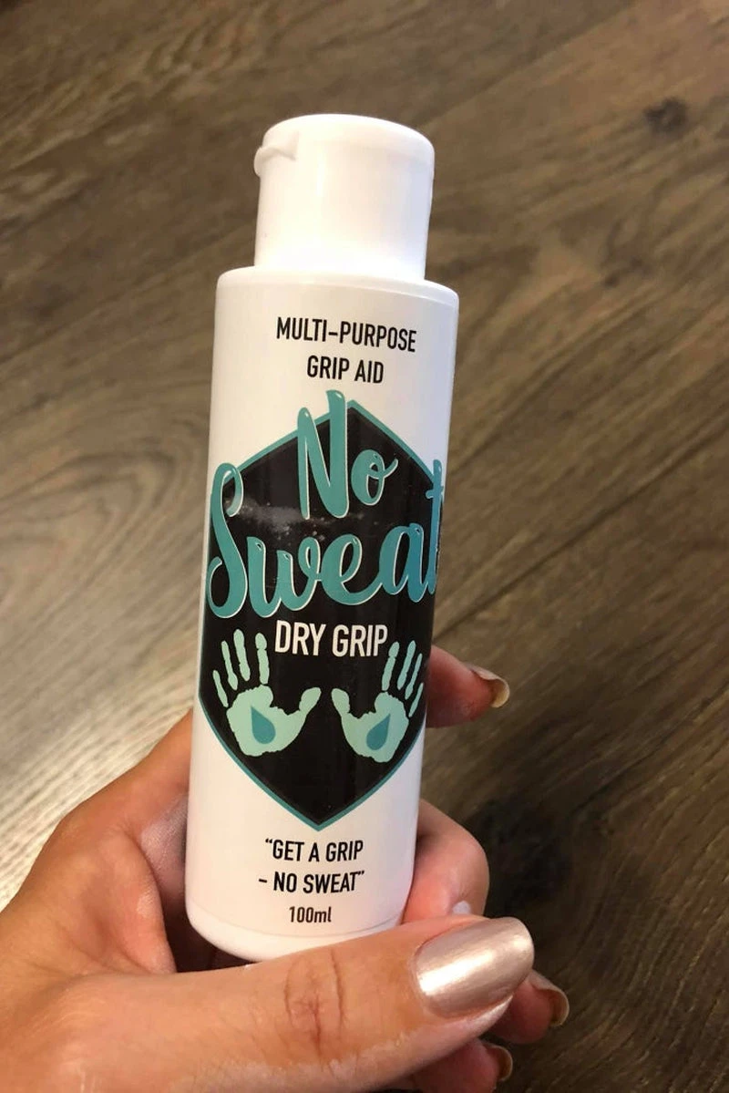 Shimmy & Sparkle No Sweat Grip (100ml) 3 Shimmy & Sparkle No Sweat Grip (100ml)