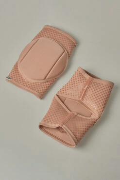 Queen Grippy Kneepads - Latte -Lingerie Shop latte2