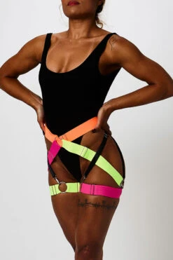 Rolling Bottom Harness - FLURO -Lingerie Shop qRollingBrand Lookbook 06 05 21 230071